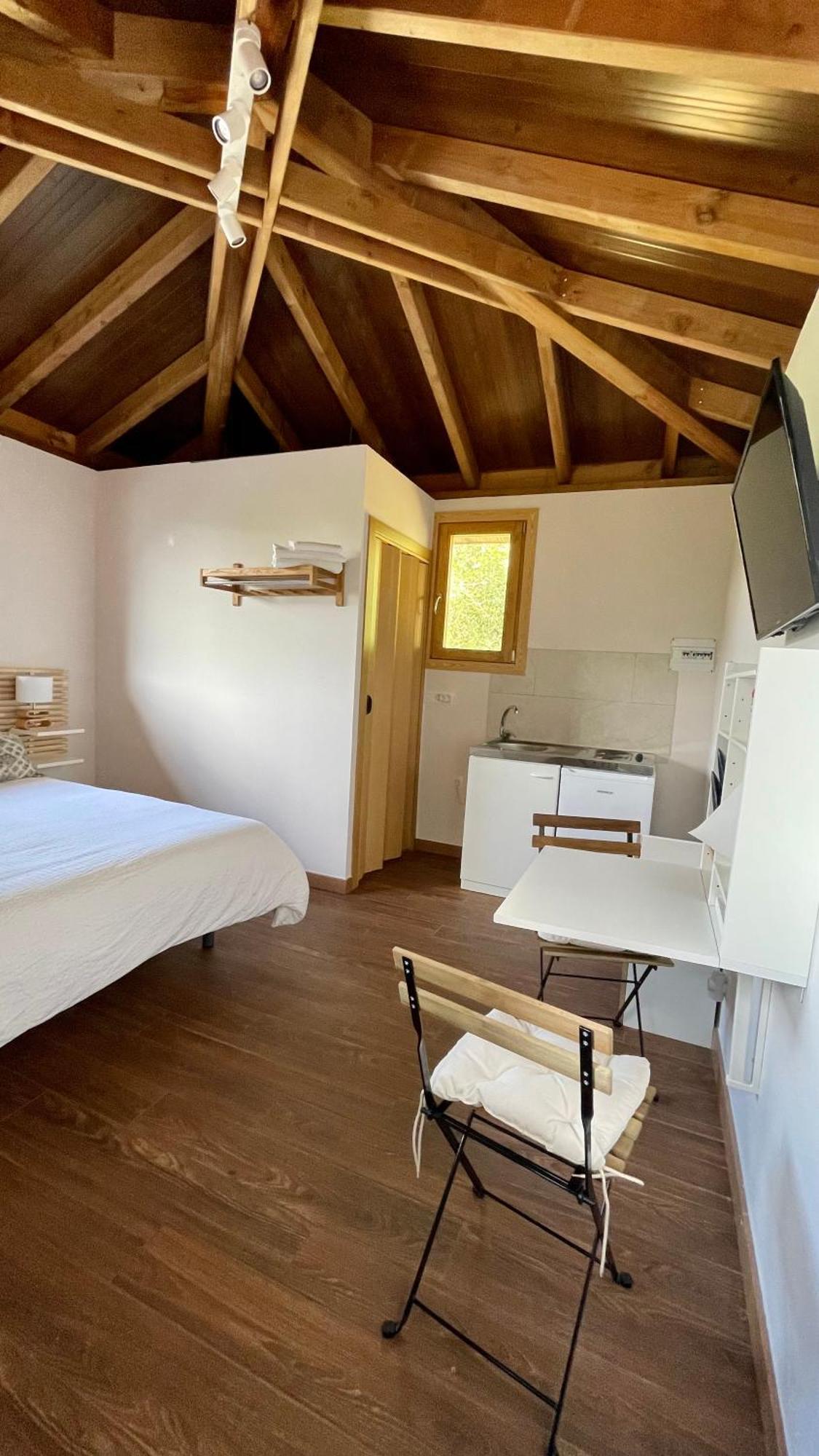 Apartamentos Turisticos Bizkar Bare Sopuerta Eksteriør billede